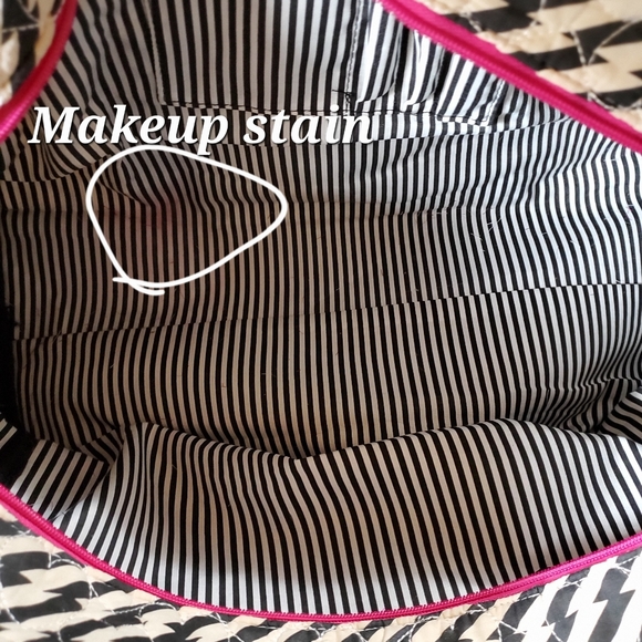 Betsy Johnson duffle bag - Picture 9 of 10